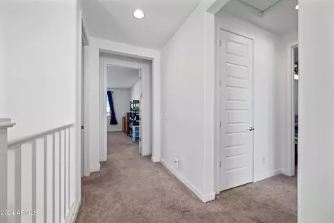 Entry Way - 2448 E Pelican Dr, Gilbert, AZ 85297 photo 5 of 6