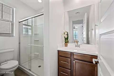 Bath - 2448 E Pelican Dr, Gilbert, AZ 85297 photo 1 of 5