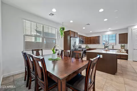 Dining - 2448 E Pelican Dr, Gilbert, AZ 85297 photo 3 of 4