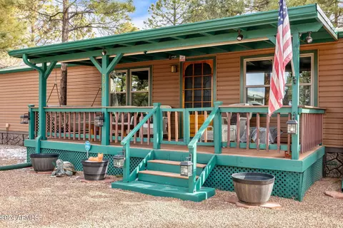 2931 Breezy Pine Dr, Overgaard, AZ 85933