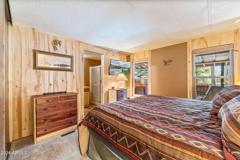 2931 Breezy Pine Dr, Overgaard, AZ 85933 photo 14