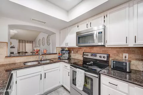 2059 E Brown Rd #46, Mesa, AZ 85213 photo 11