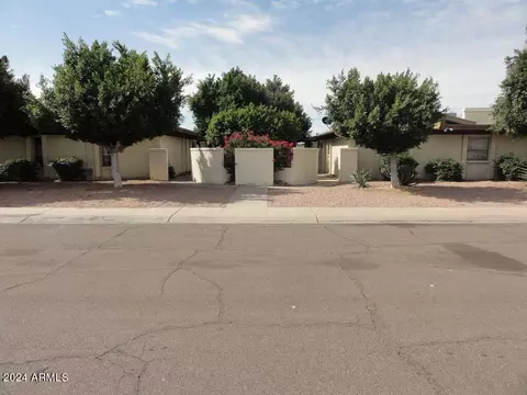 525 W Pebble Beach Dr, Tempe, AZ 85282