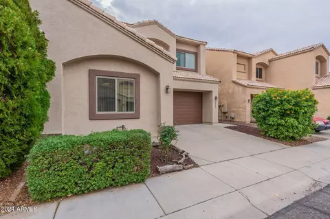 2711 E Schiliro Cir, Phoenix, AZ 85032 photo 2