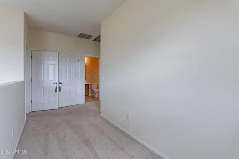 2711 E Schiliro Cir, Phoenix, AZ 85032 photo 14
