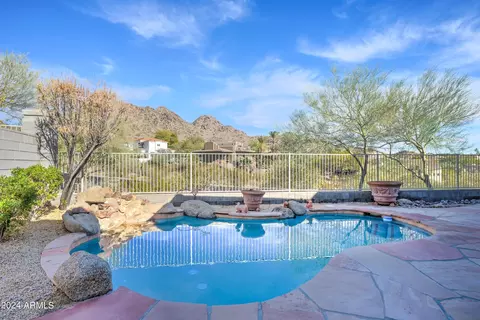 6537 N 29th St, Phoenix, AZ 85016