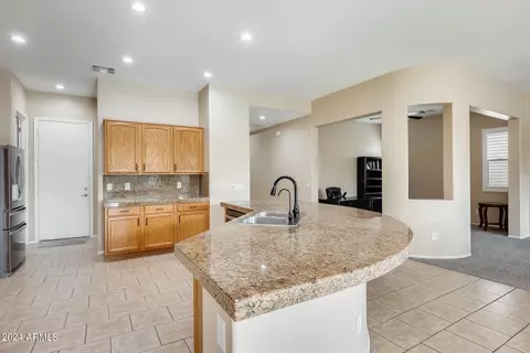 4153 E Sourwood Dr, Gilbert, AZ 85298 photo 13