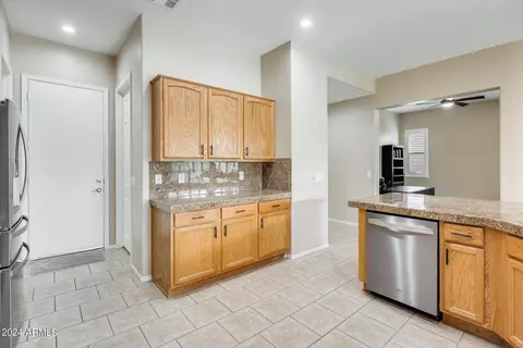 4153 E Sourwood Dr, Gilbert, AZ 85298 photo 14