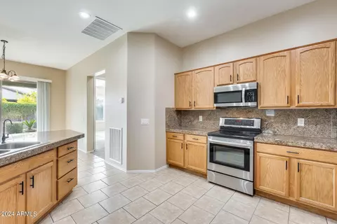 4153 E Sourwood Dr, Gilbert, AZ 85298 photo 17