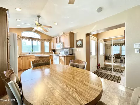 326 S Emerald Dr, Apache Junction, AZ 85120 photo 13