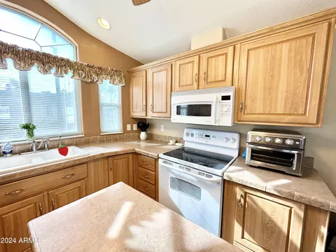 326 S Emerald Dr, Apache Junction, AZ 85120 photo 17