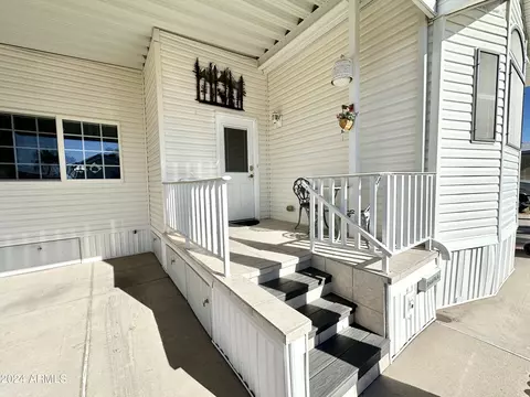 326 S Emerald Dr, Apache Junction, AZ 85120 photo 5