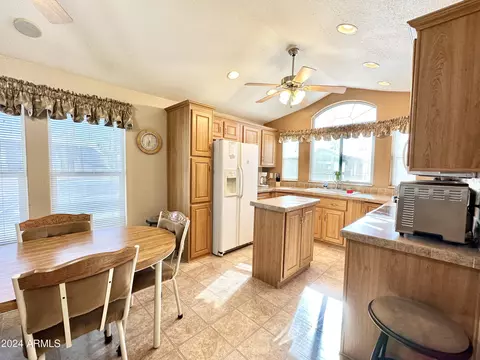 326 S Emerald Dr, Apache Junction, AZ 85120 photo 10