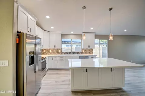 839 S Honeysuckle Ln, Gilbert, AZ 85296 photo 4