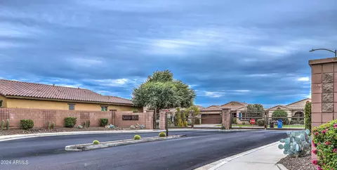 4424 E Muriel Dr, Phoenix, AZ 85032