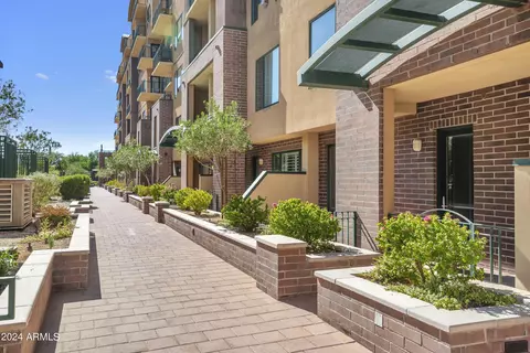 17 W Vernon Ave #605, Phoenix, AZ 85003