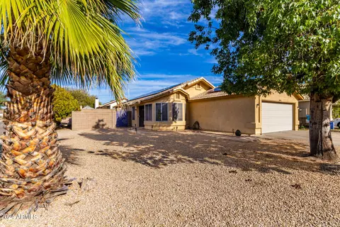 3002 E Topeka Dr, Phoenix, AZ 85050 photo 3