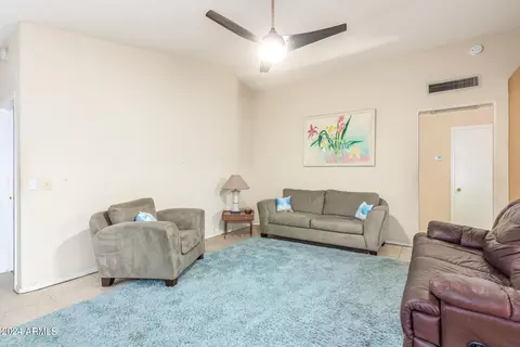 3002 E Topeka Dr, Phoenix, AZ 85050 photo 4