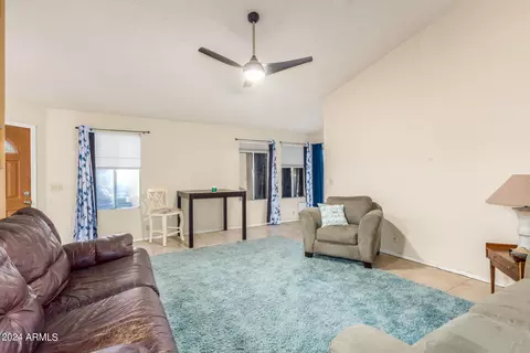 3002 E Topeka Dr, Phoenix, AZ 85050 photo 6