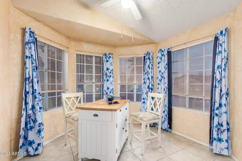3002 E Topeka Dr, Phoenix, AZ 85050 photo 8