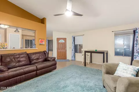 3002 E Topeka Dr, Phoenix, AZ 85050 photo 5