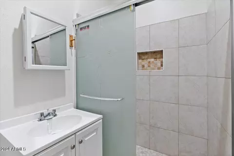 2233 E Sheridan St, Phoenix, AZ 85006 photo 17