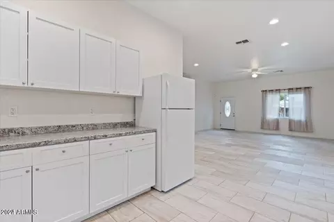 2233 E Sheridan St, Phoenix, AZ 85006 photo 11