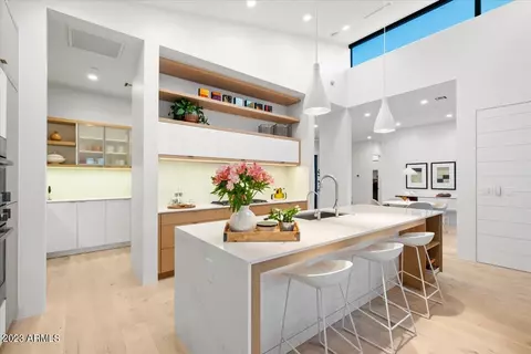 Kitchen - 3530 E Monterosa St, Phoenix, AZ 85018 photo 1 of 8