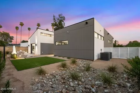 Exterior - 3530 E Monterosa St, Phoenix, AZ 85018 photo 10 of 10
