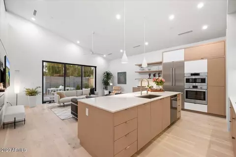 Kitchen - 3530 E Monterosa St, Phoenix, AZ 85018 photo 8 of 8