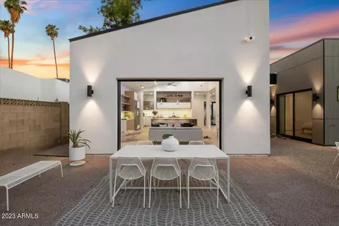 Exterior - 3530 E Monterosa St, Phoenix, AZ 85018 photo 3 of 10