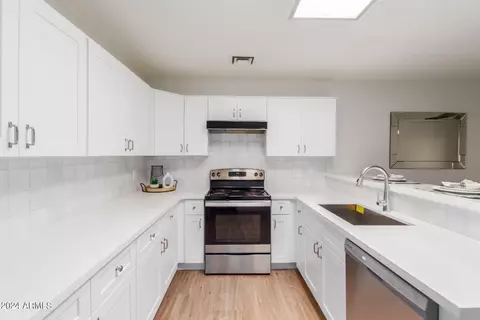 14300 W Bell Rd #126, Surprise, AZ 85374