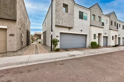 2263 W Harmont Dr, Phoenix, AZ 85021