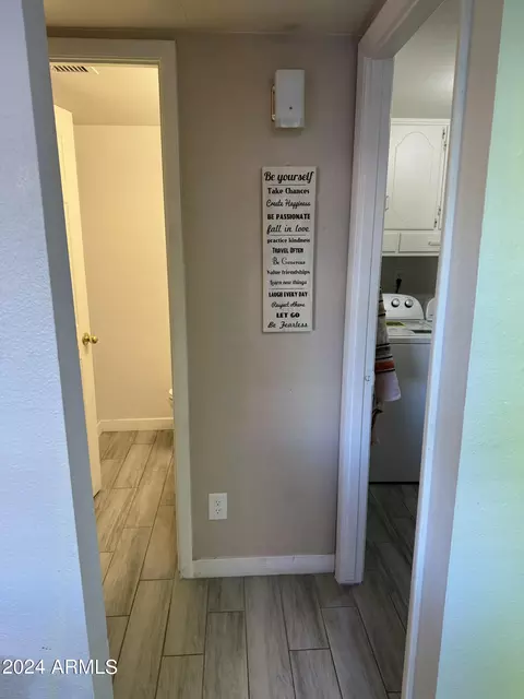 3309 W Echo Ln, Phoenix, AZ 85051 photo 6