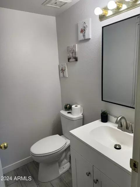 3309 W Echo Ln, Phoenix, AZ 85051 photo 5