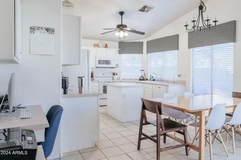 2054 E Catclaw St, Gilbert, AZ 85296 photo 8