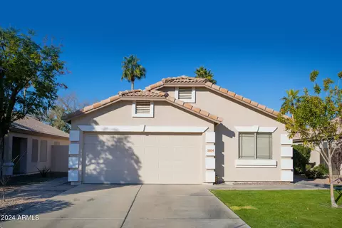 2054 E Catclaw St, Gilbert, AZ 85296