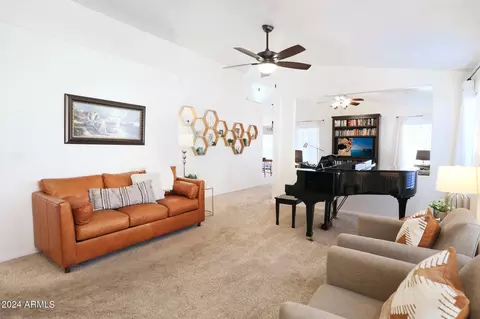 2054 E Catclaw St, Gilbert, AZ 85296 photo 7