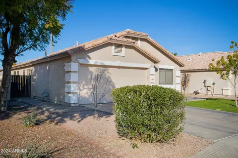 2054 E Catclaw St, Gilbert, AZ 85296 photo 2