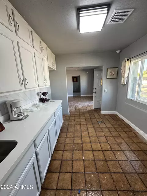 1411 E Moreland St, Phoenix, AZ 85006 photo 5