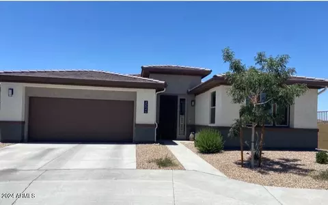 40046 N Carter Ct, San Tan Valley, AZ 85140