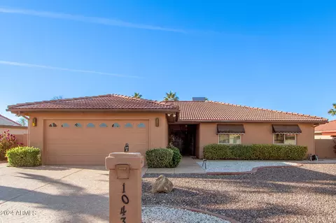 10437 E Twilight Dr, Sun Lakes, AZ 85248