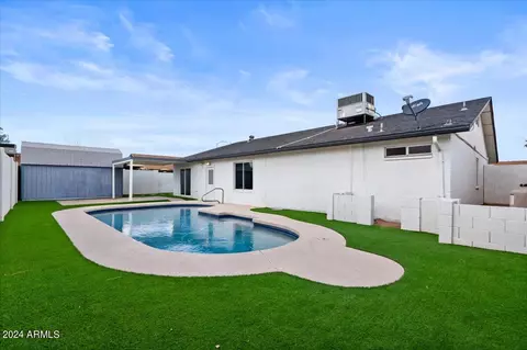 Exterior - 2033 Edgewood Ave, Mesa, AZ 85204 photo 5 of 7