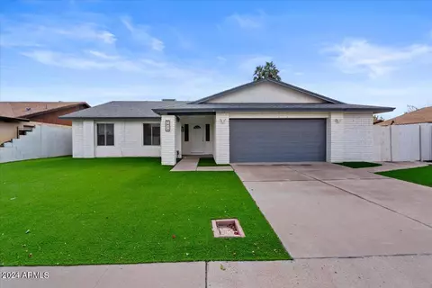 Exterior - 2033 Edgewood Ave, Mesa, AZ 85204 photo 1 of 7
