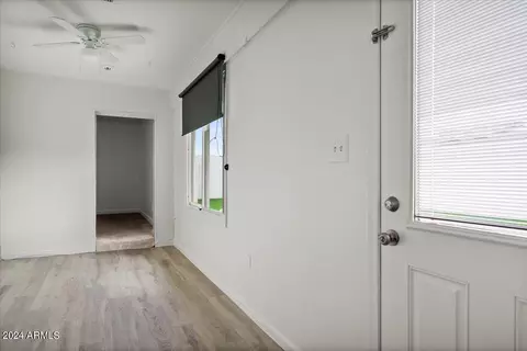 Entry Way - 2033 Edgewood Ave, Mesa, AZ 85204 photo 6 of 6