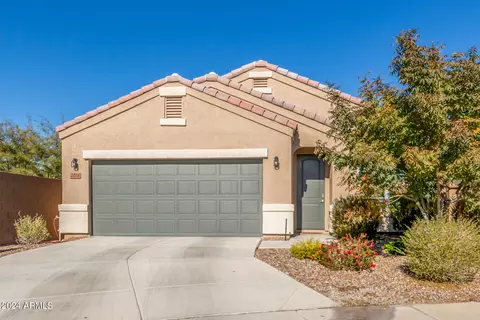 2038 W Yellowbird Ln, Phoenix, AZ 85085