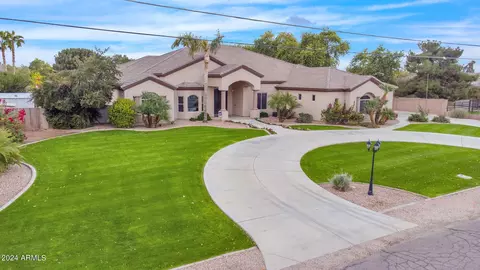 1737 S 141st Pl, Gilbert, AZ 85295 photo 3