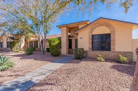 18203 N 136th Ave, Sun City West, AZ 85375
