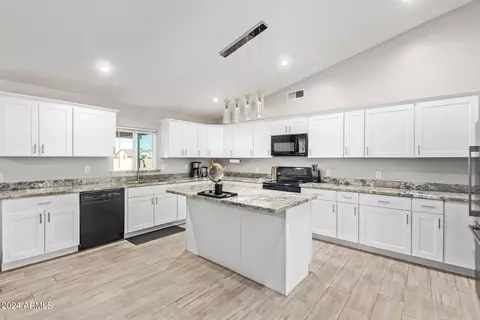 Kitchen - 3006 E Toledo Ct, Gilbert, AZ 85295 photo 2 of 7