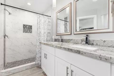 Bath - 3006 E Toledo Ct, Gilbert, AZ 85295 photo 1 of 2